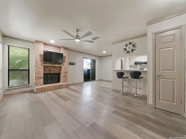 4839 BRANDEIS ST #413, San Antonio, TX 78249