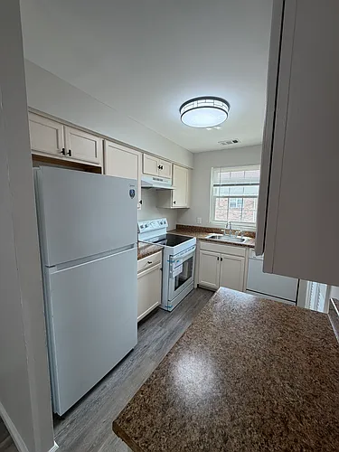 1294 Cooper St #D10 Photo 1
