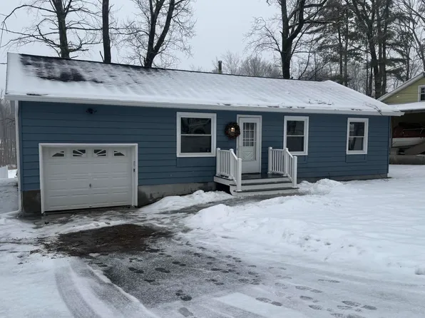 24 Birchwood Lane, Ballston Spa, NY 12020