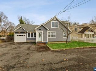 470 Forest Ave, Paramus, NJ 07652