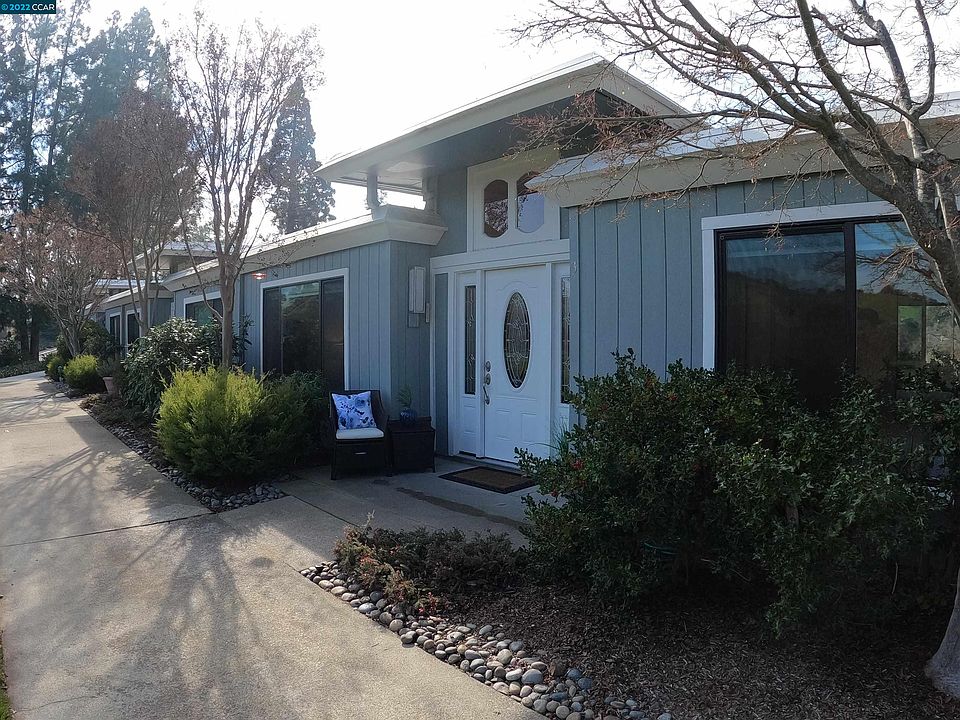 1st image of 1109 Fairlawn Ct APT 3