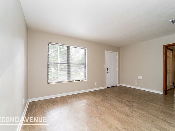 2nd image of 1022 Underhill Dr