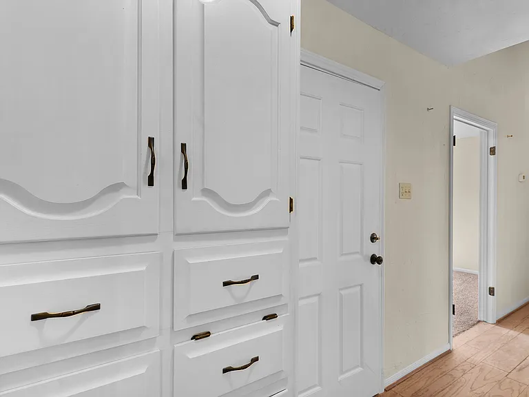 1711 Old Mill Rd — Photo 28