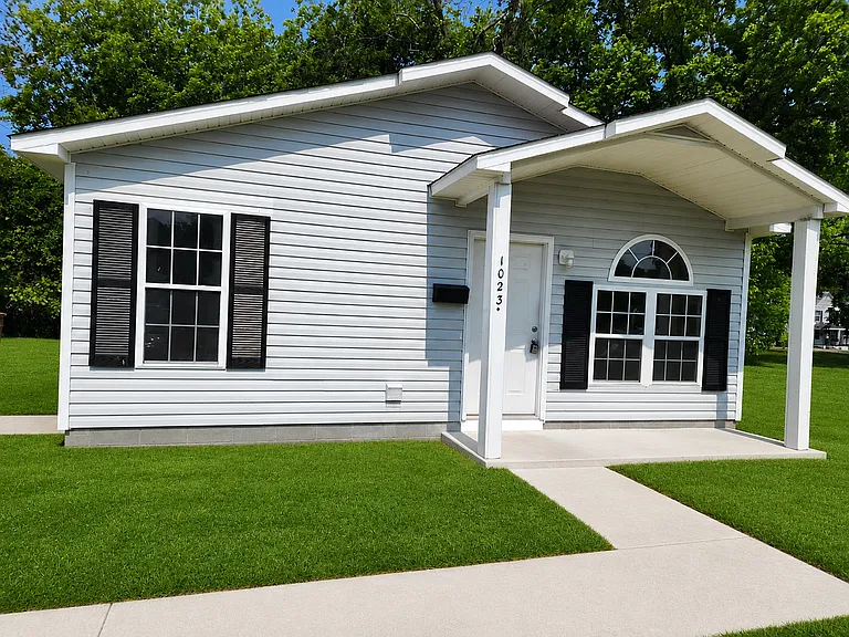 1023 Butler Ln — Photo 17