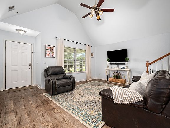 5th image of 4217 Nandina Ct