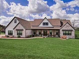10025 Bunch Cir, Gravette, AR 72736