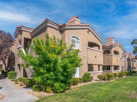 5525 W Flamingo Rd