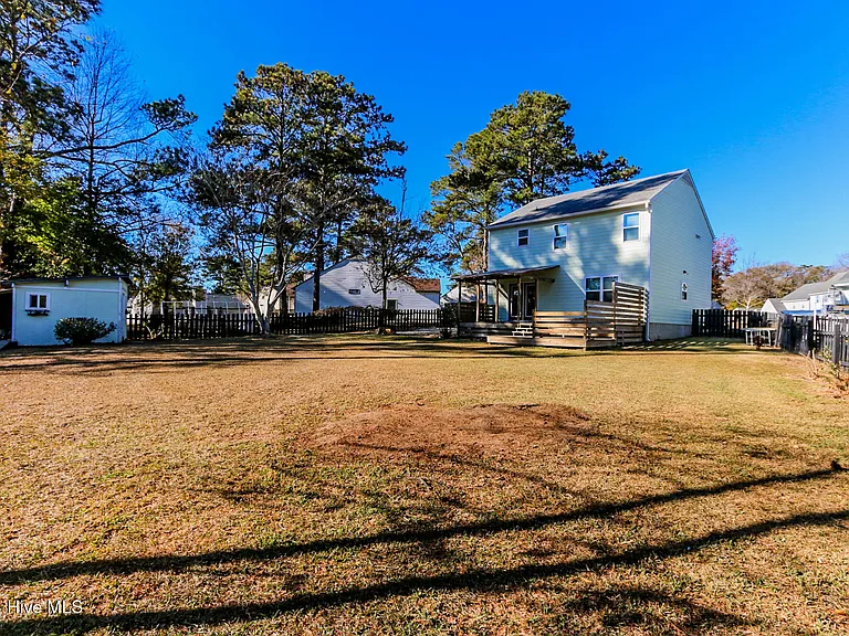 2901 Mandy Ln — Photo 37