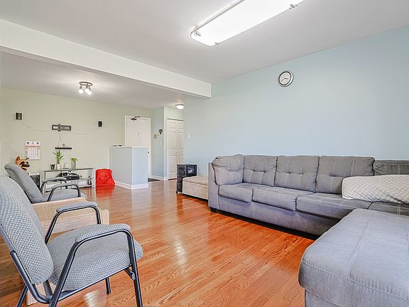 4th image of 9575 Terrace Pl APT 1F