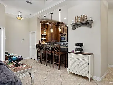 2100 Rice Ave — Photo 6