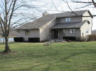 581 E Lake Forest Dr, Columbia, MO 65203