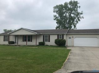 5134 Lake Shore Dr, Defiance, OH 43512