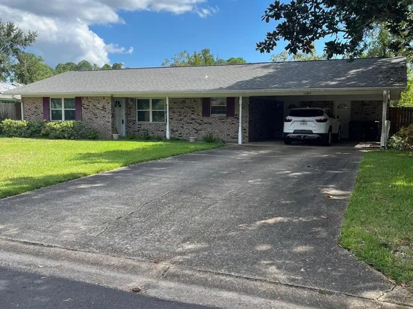 12409 Hanover Dr, Ocean Springs, MS 39564