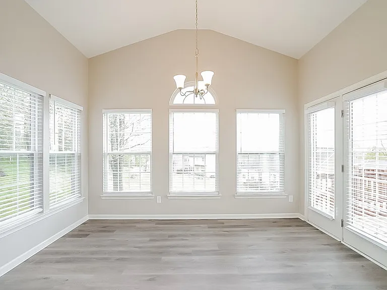 1802 Cabe Ct — Photo 7