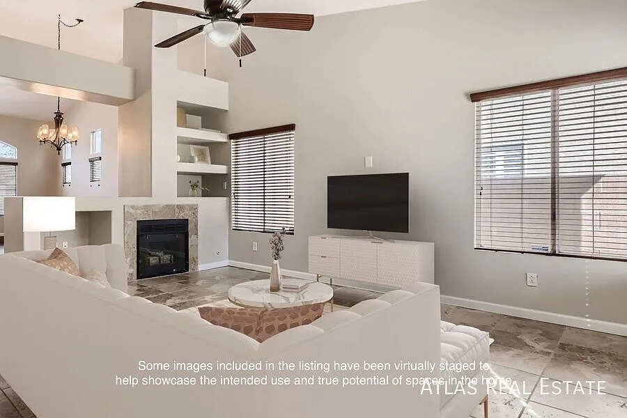 2 Weeks Free Rent If Moved In By 8/31/2026! Gorgeous Single Story Home With 3-Bedrooms Near South... — Photo 4