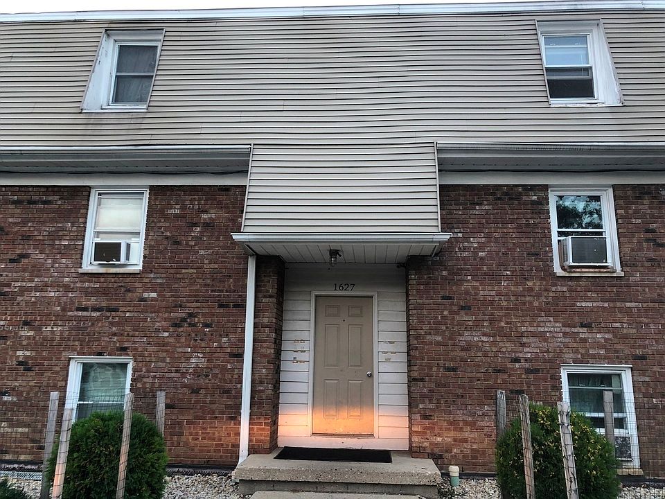 1st image of 1627 Woodbine Dr #10