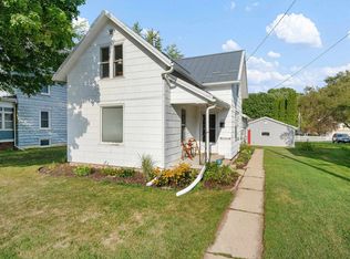 218 Cleveland St, Brillion, WI 54110
