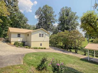 732 Tay Walk Way, Hiawassee, GA 30546