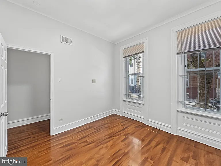 2023 N Gratz St — Photo 24