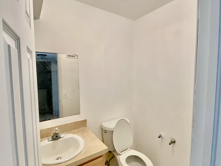 2914 NW 55th Ave #1D — Photo 9