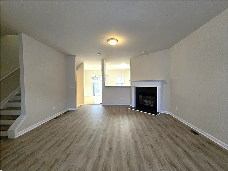 2120 Meadow Peak Rd — Photo 8