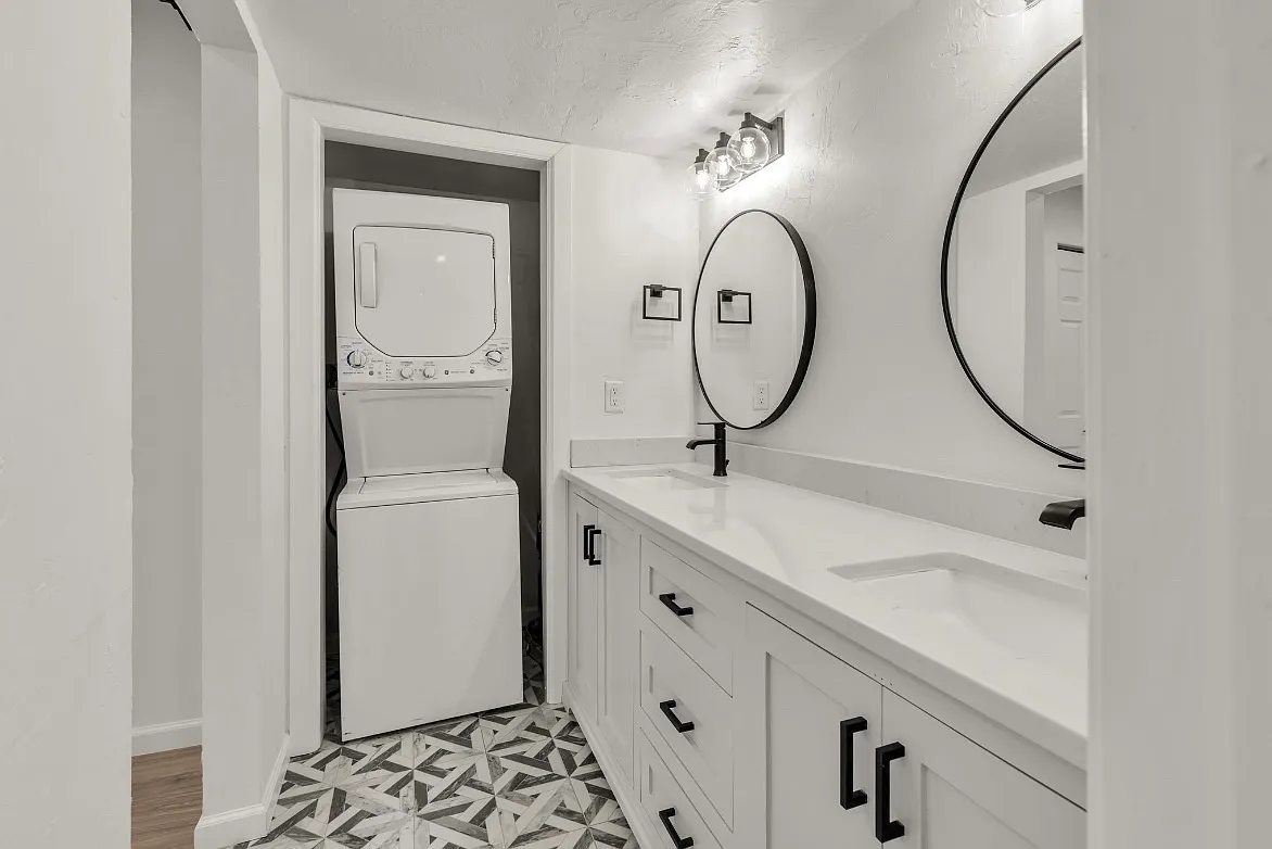 1 bed, 774 sqft, $1,350 — Photo 4