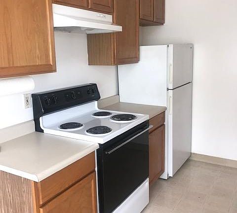 3rd image of 1110 Carmelita Ave #3
