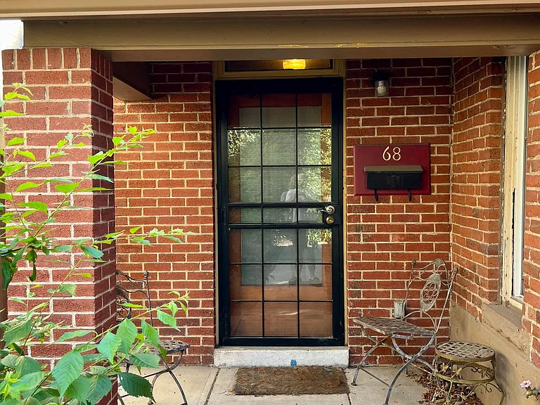 68 W Archer Pl — Photo 2