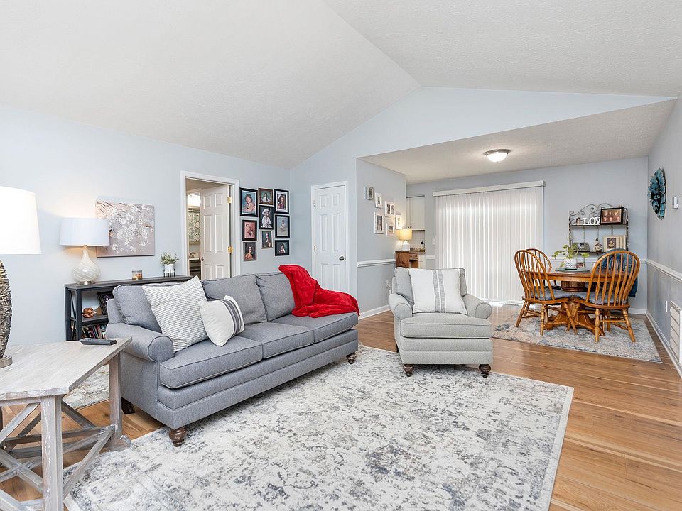 1718 Monroe St, Waynesboro, VA 22980 Zillow