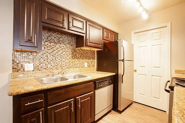 Rock Ridge Apartments — Photo 10