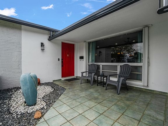 3rd image of 5221 SW 89th Avenue