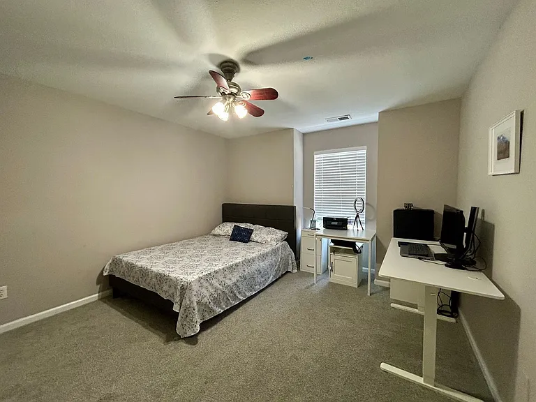 2113 Livingston St — Photo 23