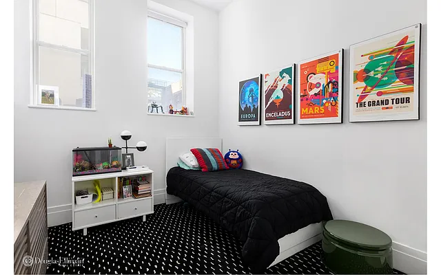 Sold by Douglas Elliman | media 24