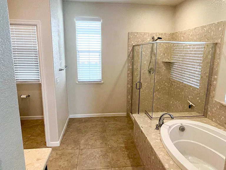 3913 Purple Finch Ln — Photo 18