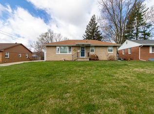 105 Eastview Dr, Normal, IL 61761