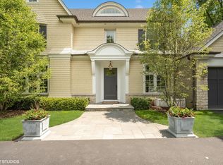 124 Winnetka Rd, Kenilworth, IL 60043