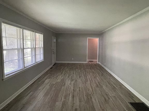 2nd image of 2919 Bede Rd