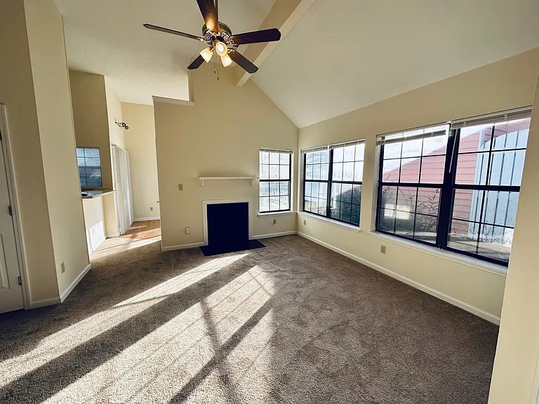 Living room_01272023