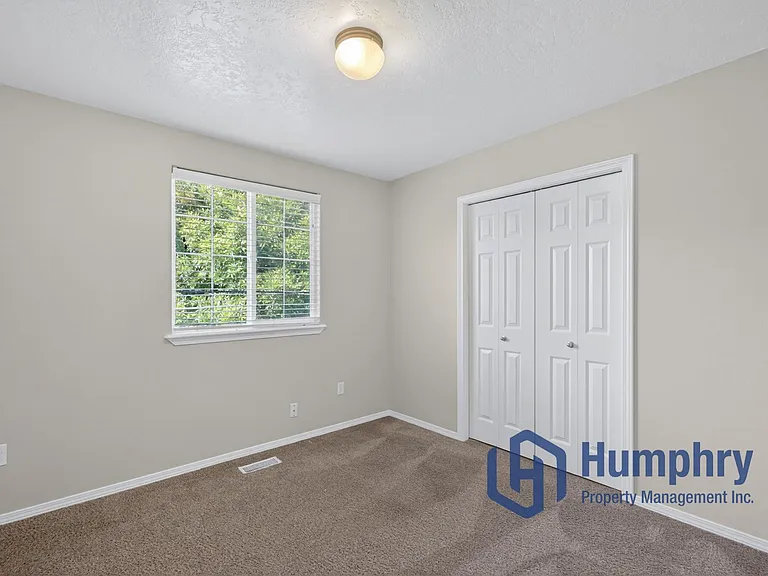 1359 E Palermo St — Photo 30