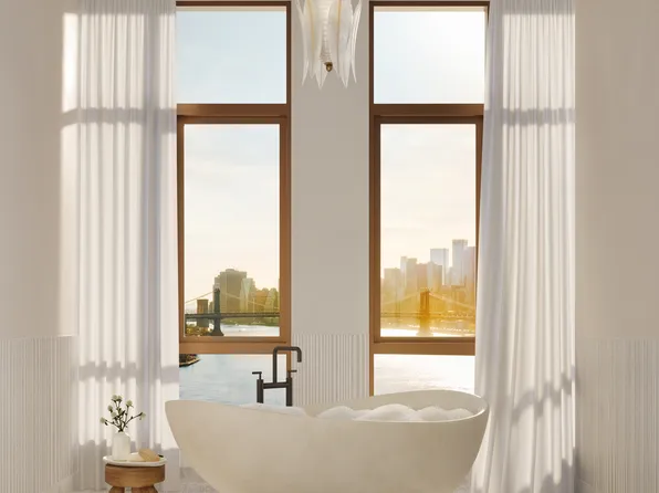 480 Kent Avenue image 6 of 28