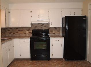 31 Boston St, Coventry, RI 02816