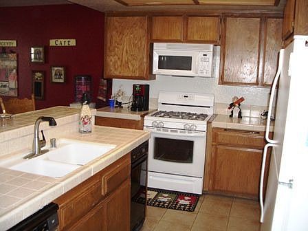 Kitchen with newer appliances