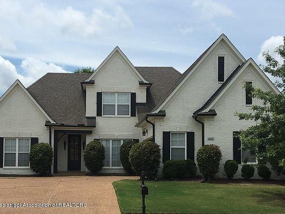 3rd image of 2911 Ainsworth Ln