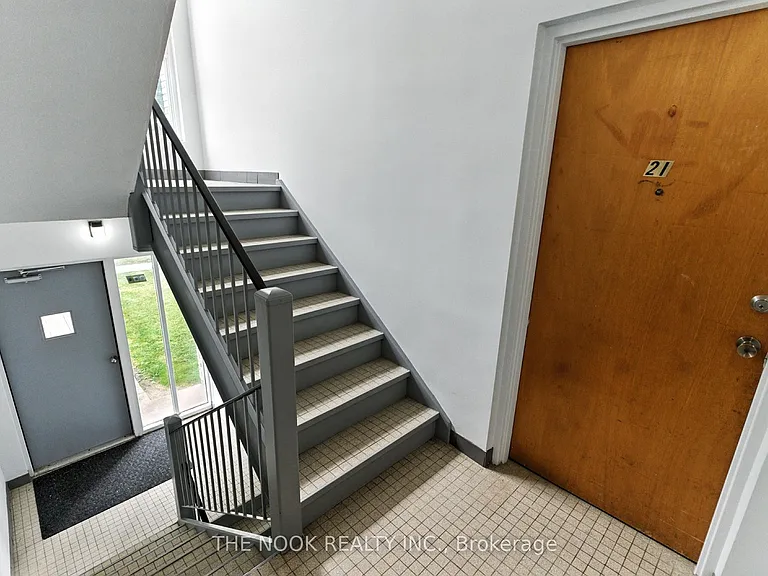 106 Cromwell Ave #21 — Photo 5