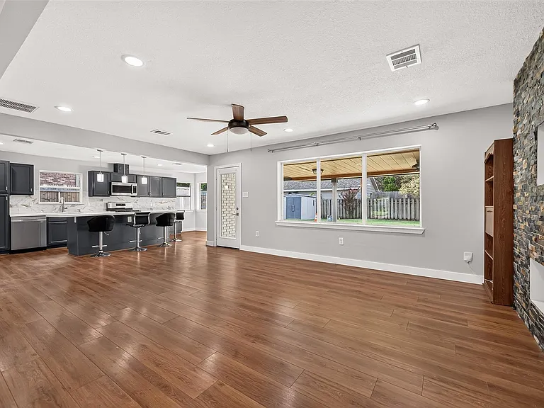 12930 Kimberley Ln — Photo 13