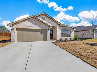 1106 Holly St, Cleburne, TX 76033