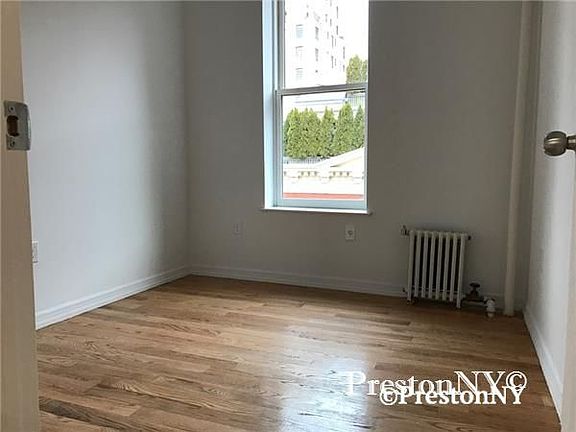3rd image of 135 W 10th St APT 13