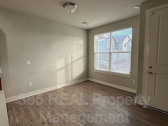 4th image of 6459 Orchard Park Dr #2