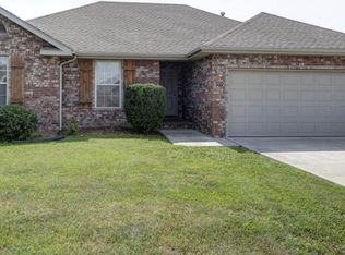 777 S Timber Ridge Dr, Nixa, MO 65714