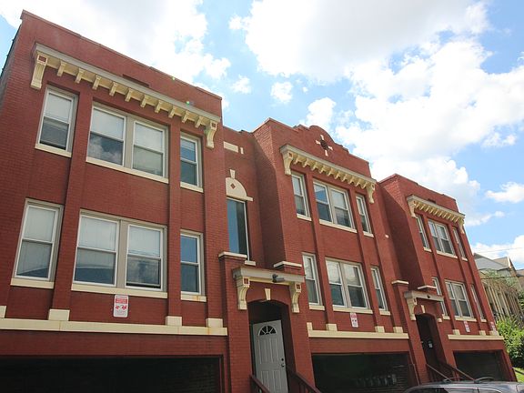 2nd image of 326 S Bouquet St